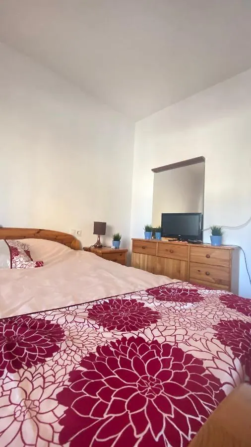 AMPLIO y CÉNTRICO APARTAMENTO CON APARCAMIENTO GRATUITO ALREDEDOR Fuengirola España