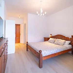  Apartamento Eden Port 5th Avenue España